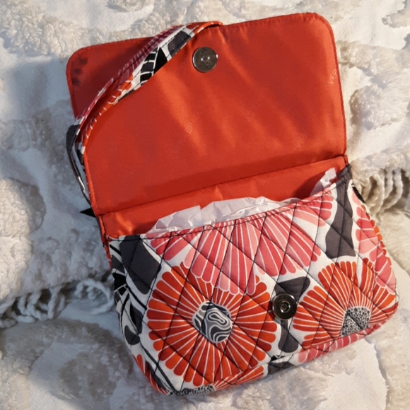 Vera Bradley Pink Floral Crossbody - Picture 2 of 5